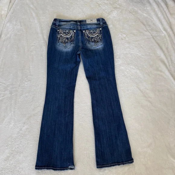 Miss Me Mid Rise Embellished Dreamcatcher Bootcut Jeans Size 33 - Picture 6 of 15